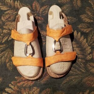 Orthaheel aka Vionic Women's Layla Slide Sandal